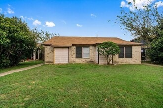 Building Photo - 1200 Orchard Park Cir