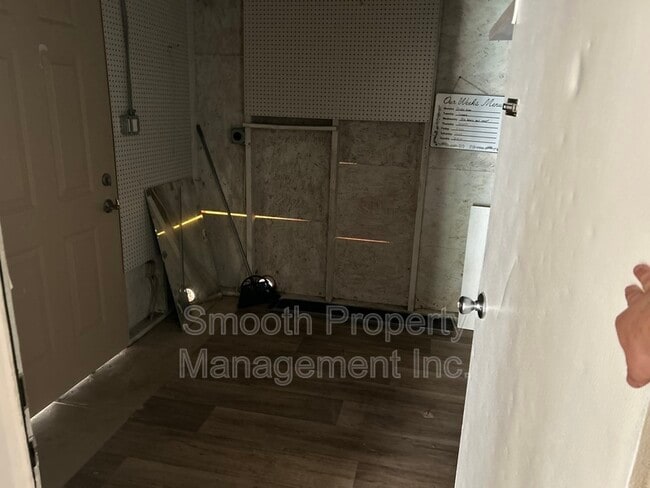 Foto del edificio - 191 E Oakfield Rd