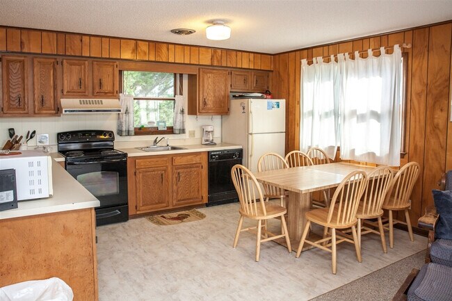 Foto del edificio - 54225 Shoresurf Ln
