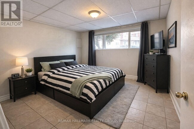 Building Photo - 86 Gilchrist Ave