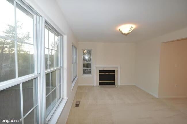 Building Photo - 6629 Medinah Ln