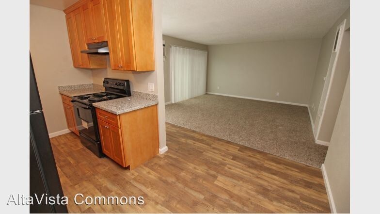 Foto principal - 1743-1743 Wright St