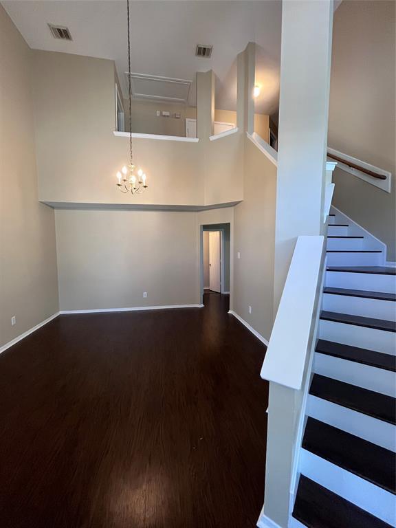 Foto del edificio - 16319 Royal Stone Ln