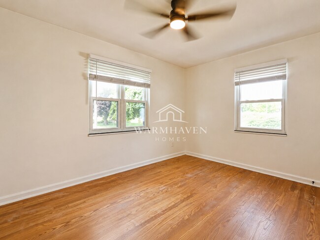 Foto del edificio - 640 E Lake Ave