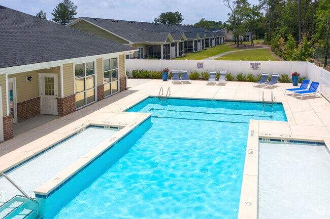 Building Photo - River Oaks Villas