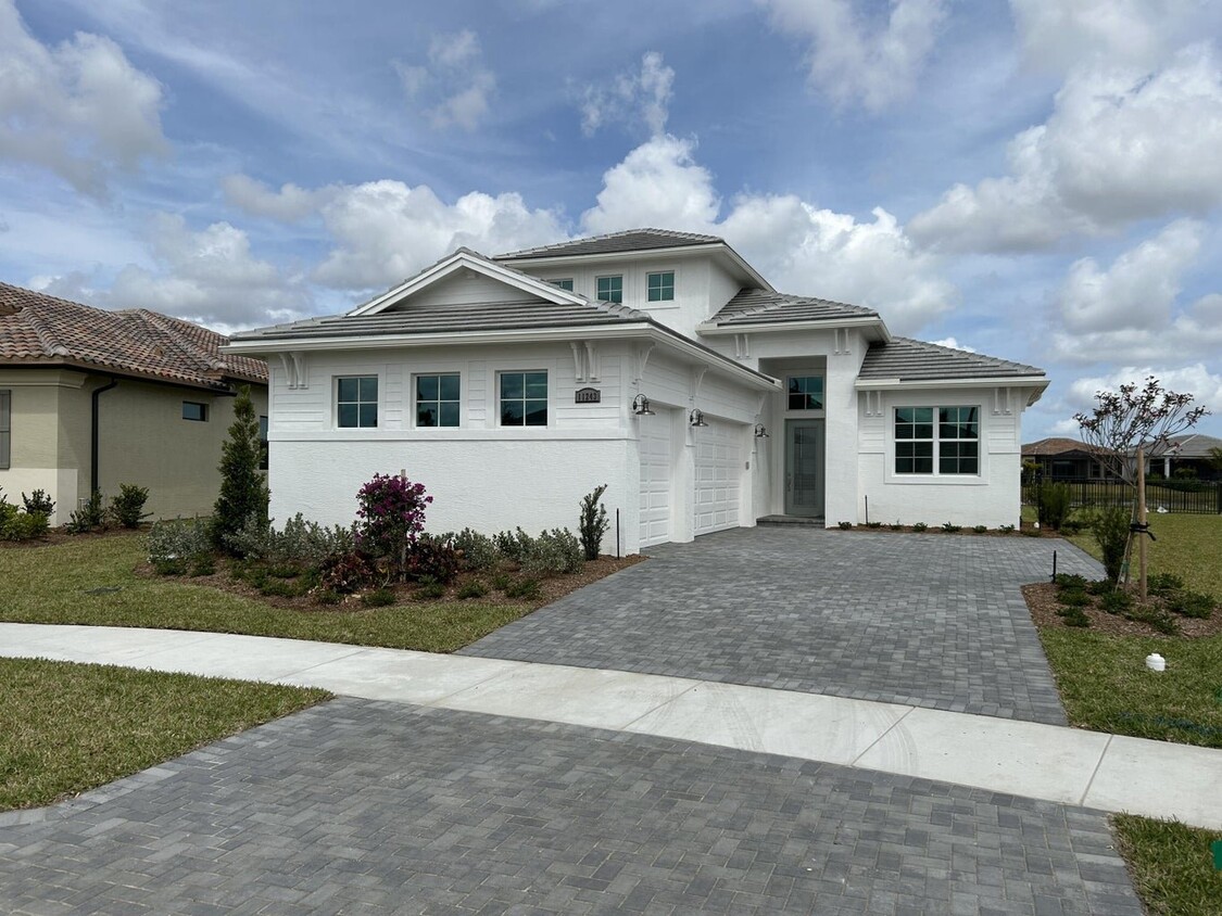 Foto principal - Southwest Pietra Way, Port St. Lucie, FL 3...