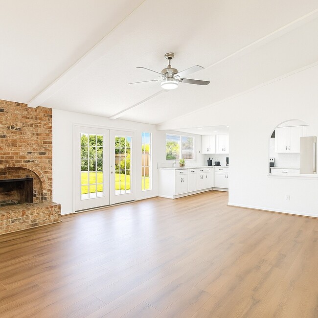 Foto del edificio - 5126 Sprey Dr