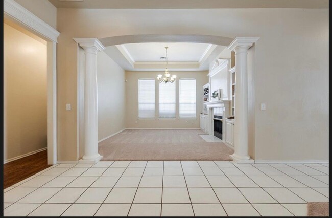 Photo - 12700 Sutton Hill Rd (Oklahoma City, OK) House