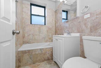 Building Photo - 7205 S Yates Blvd