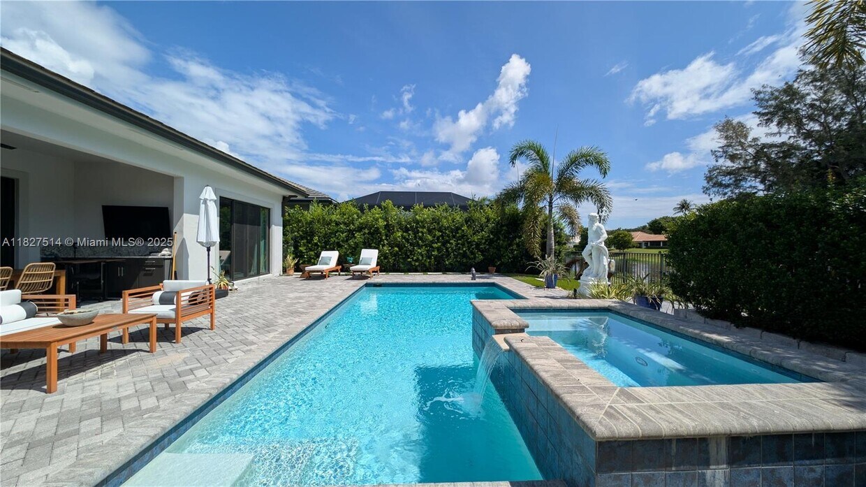 Foto principal - 2879 Gin Berry Way