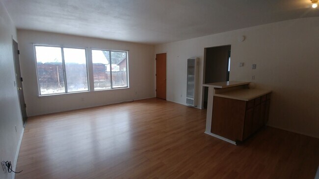 Foto del edificio - 3665 Spruce Ave