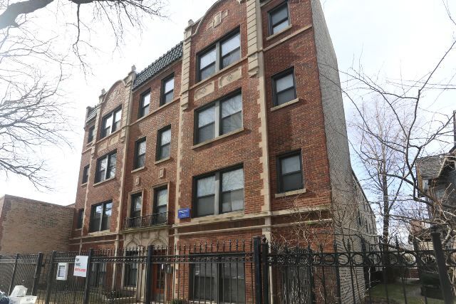 Primary Photo - 4549 N Damen