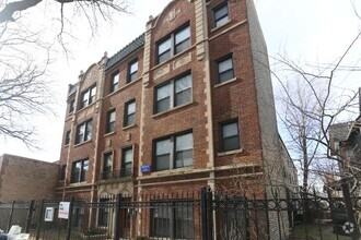 Building Photo - 4549 N Damen