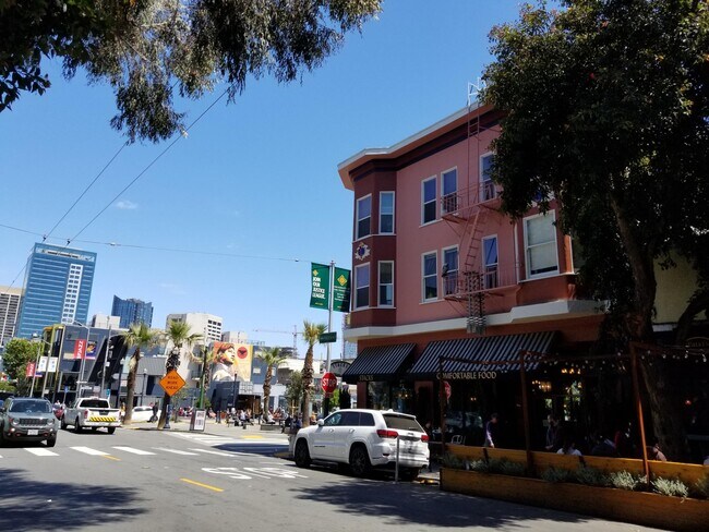 Foto del edificio - 445 Octavia St