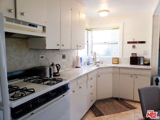 Building Photo - 5916 Annan Way