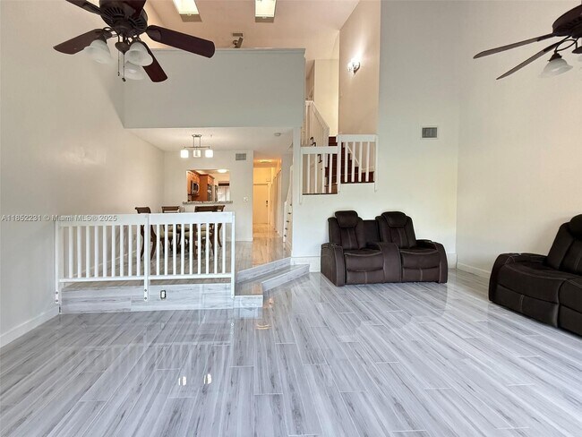 Foto del edificio - 4182 S Pine Island Rd