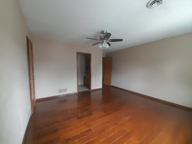 Foto del edificio - 10814 W 116th Ter
