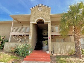 Building Photo - 305 Wymore Rd