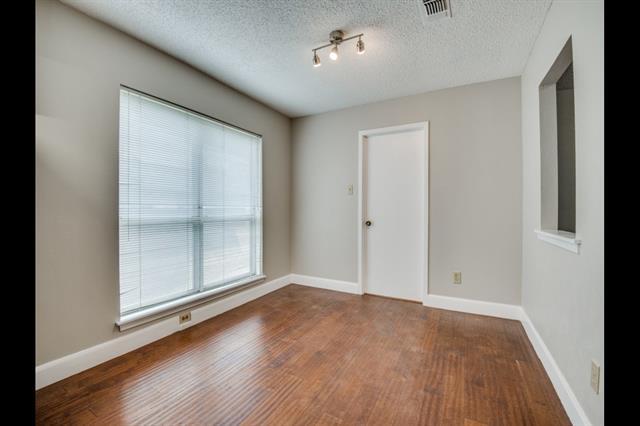 Foto del edificio - 3601 Willow Ridge Dr