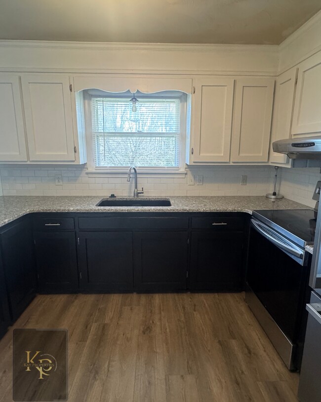 Foto del edificio - 2230 Independence Rd