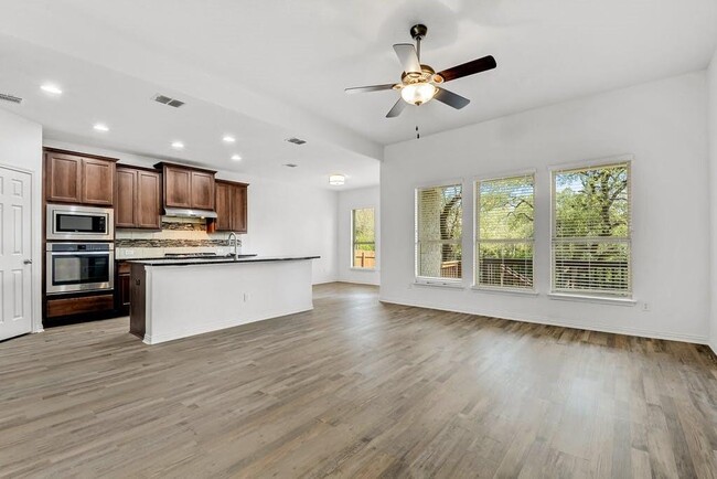 Building Photo - 788 Catalina Ln