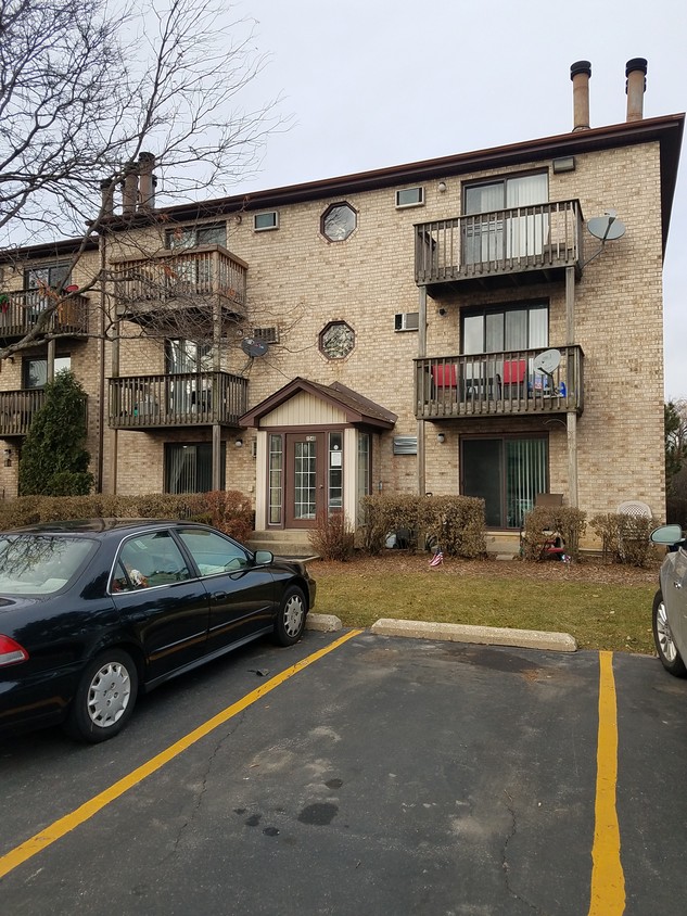 Building - 1548 E Palmer Ln
