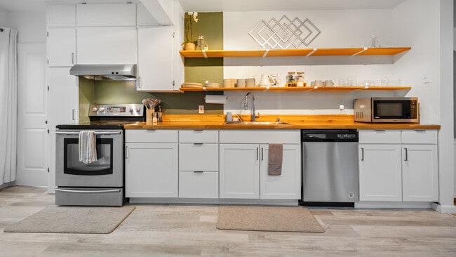 Foto del edificio - 2910 E 28th St