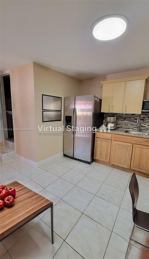 Primary Photo - 1190 NE 167th St