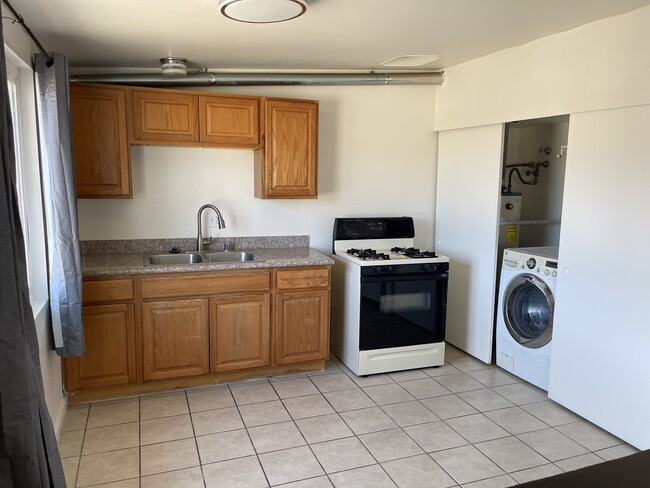 Building Photo - 73858 Sun Valley Dr