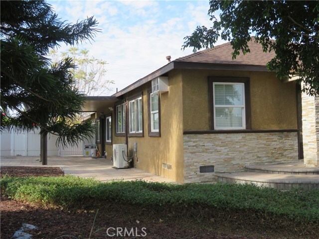 Primary Photo - 924 Wyval Ave