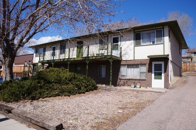 Photo - 1050 Westmoreland Rd Townhome