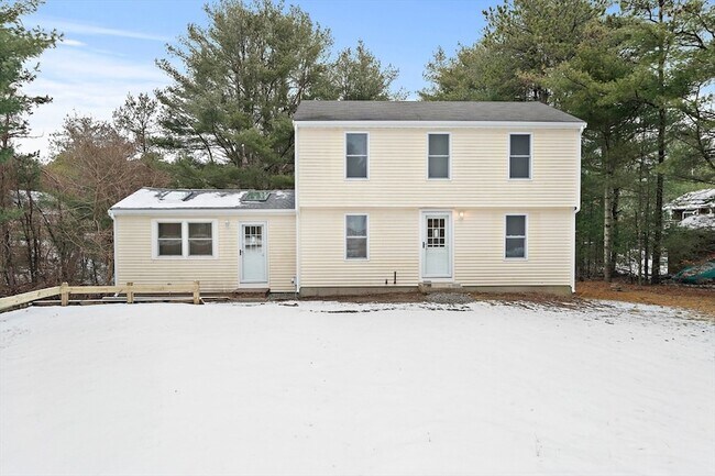 Foto del edificio - 4 Oaken Bucket Ln