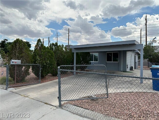 Foto del edificio - 2753 Talbot St