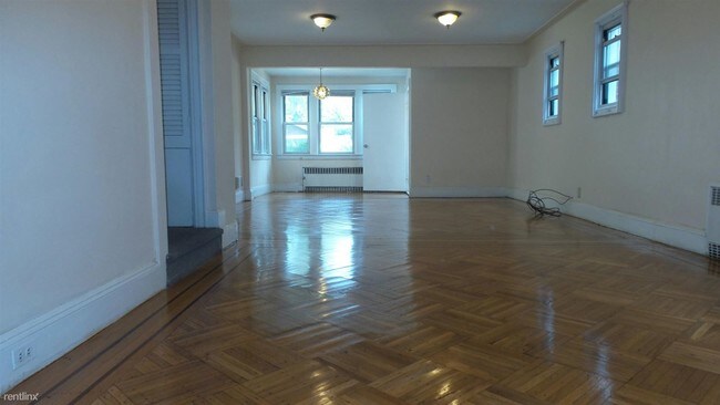 Foto del edificio - 9507 71st Ave