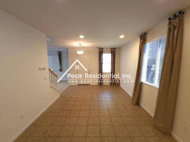 Building Photo - Very Nice 3bd/2.5ba North Natomas Home wit...