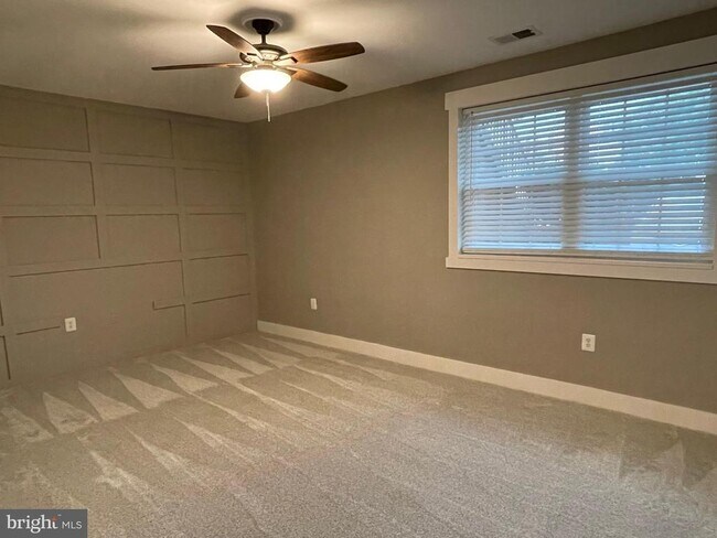 Foto del edificio - 1955 Pawlet Dr