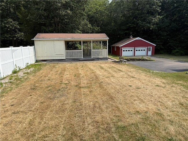 Building Photo - 115 Winnapaug Rd