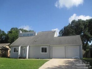 Building Photo - 7884 Bay Meadows Dr