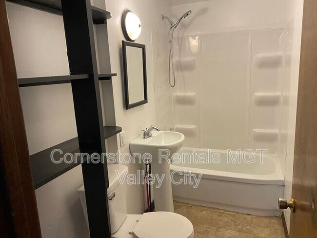 Building Photo - 261 College St SE