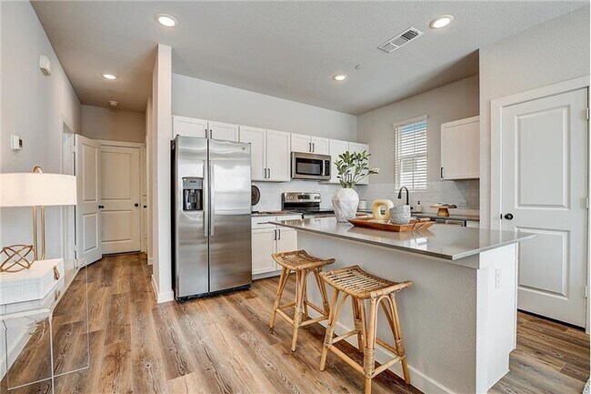 Building Photo - 14735 Ragsdale Ln