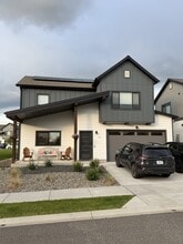 Building Photo - 77 Horseshoe Lp