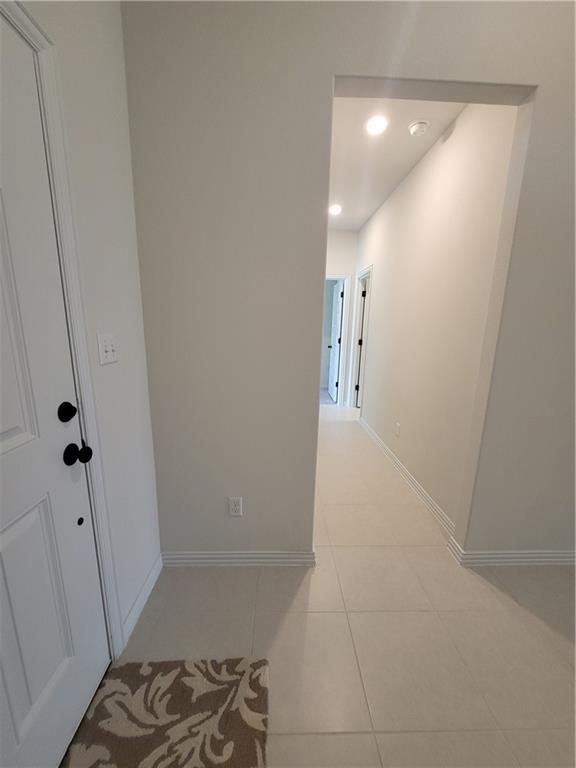 Foto del edificio - 905 Knowles Dr