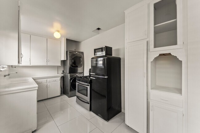 Foto del edificio - 425 1/2 Venice Way