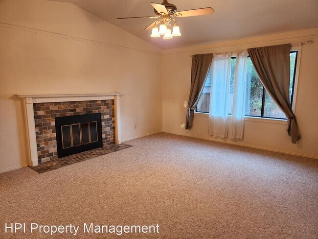 Foto del edificio - 5 br, 2.5 bath House - 243 Folia Ct