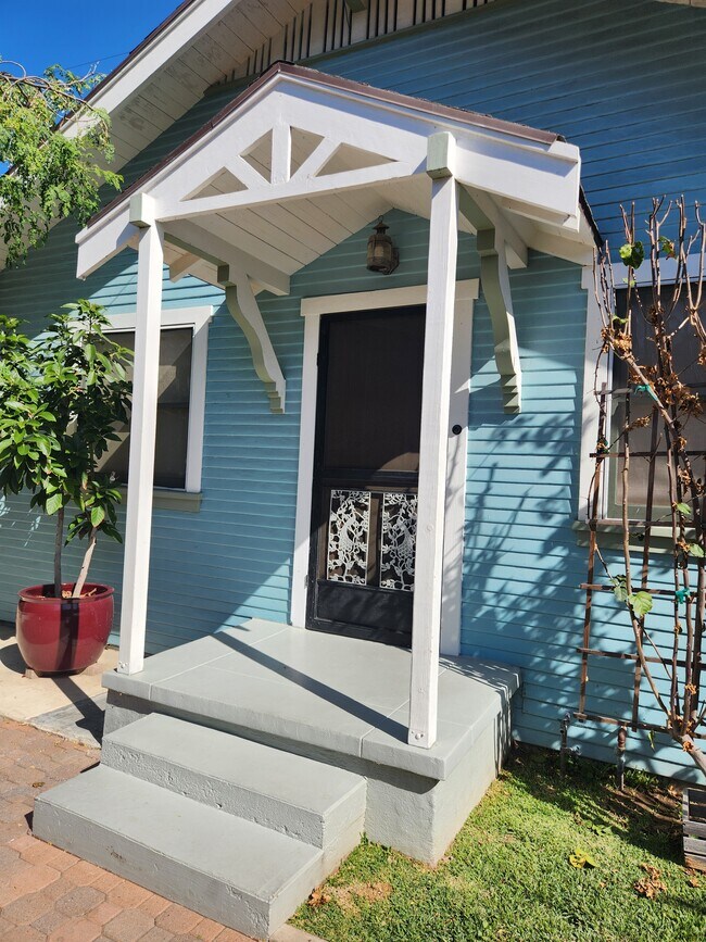 Building Photo - 612 Coronado Ave