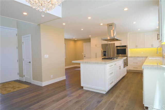 Building Photo - 450 Vista Trucha