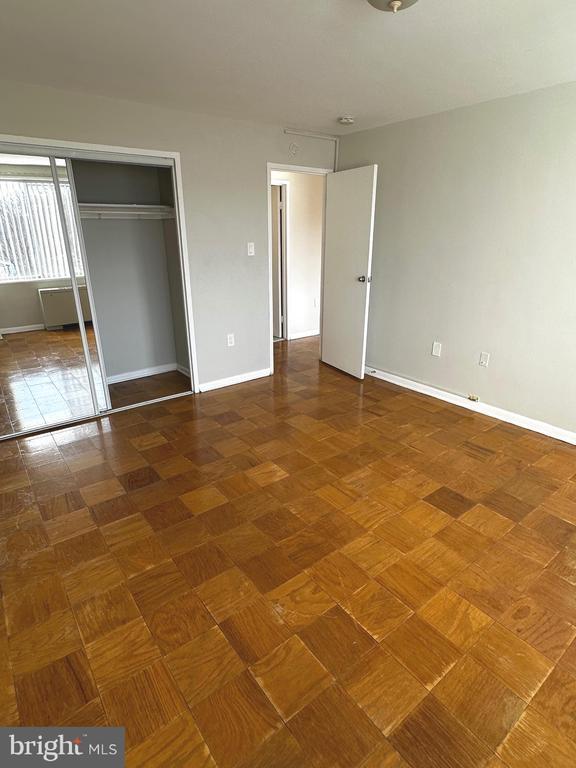 Foto del edificio - 10201 Grosvenor Pl