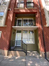 Building Photo - 1320 Fillmore Ave