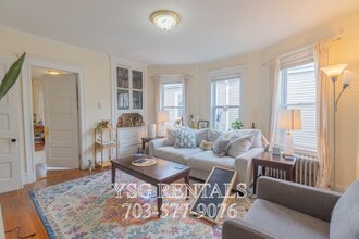 Building Photo - 40 Easton St