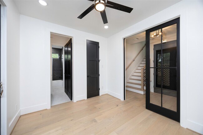 Foto del edificio - 1911 Lauderdale St